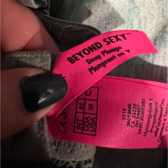 Lasenza 38C bra - Picture 3 of 5